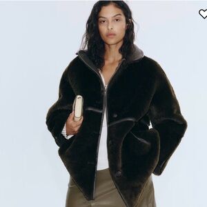 H&M Dark Green Faux Fur Coat NWT Size S 💚🤎